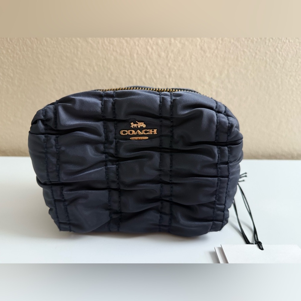 NWT Coach Small Boxy Cosmetic Case - Picture 2 of 7